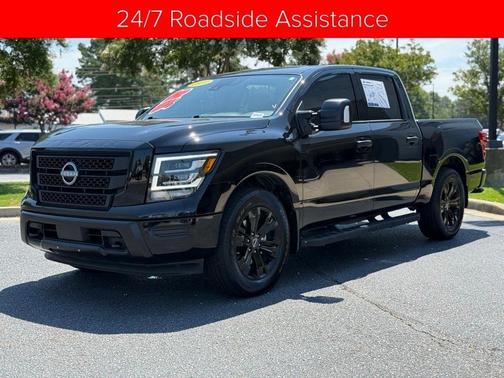 2024 Nissan Titan SV