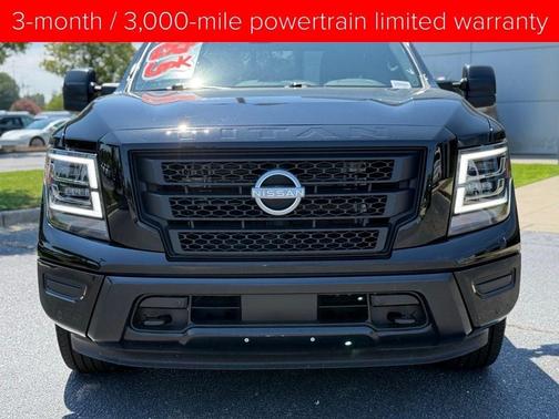 2024 Nissan Titan SV