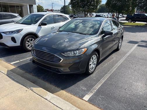 2019 Ford Fusion S