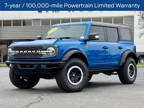 VELOCITY BLUE METALLIC 2025 Ford Bronco BADLANDS
