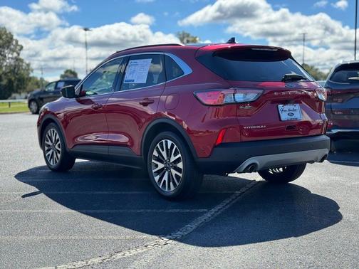 2020 Ford Escape Titanium Hybrid