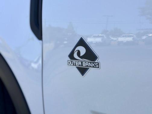 Oxford White 2026 Ford Bronco Sport Outer Banks