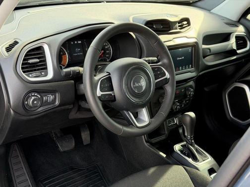 2019 Jeep Renegade Latitude