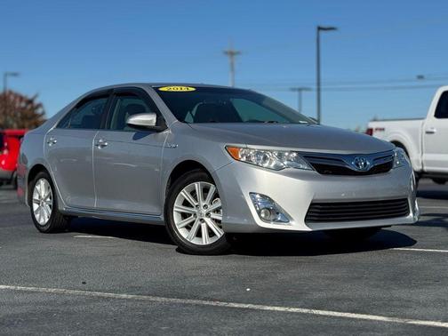 2014 Toyota Camry Hybrid XLE