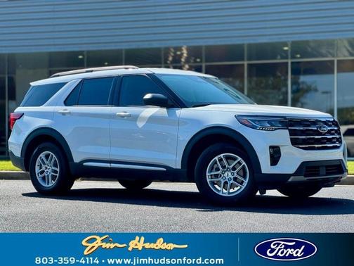 2025 Ford Explorer Active