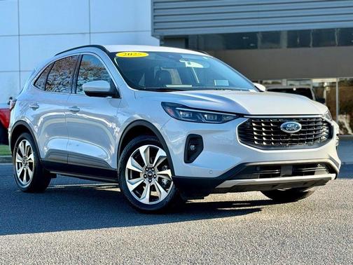 2025 Ford Escape Platinum