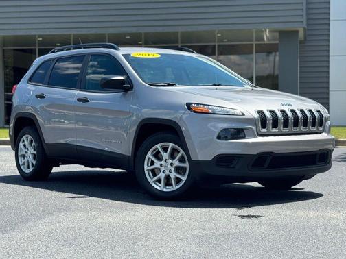 2017 Jeep Cherokee Sport