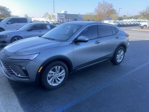 Moonstone Gray Metallic 2024 Buick Envista Preferred