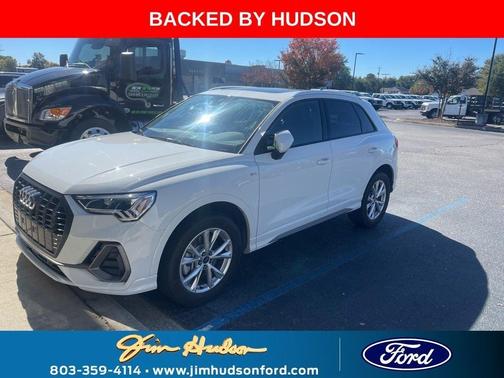 2024 Audi Q3 45 S line Premium