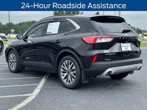 2021 Ford Escape Titanium Hybrid