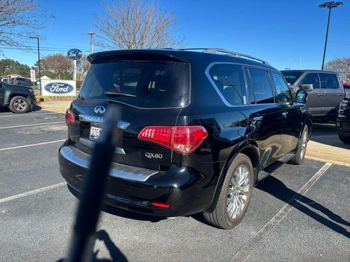 2017 INFINITI QX80 Base