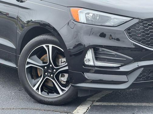 2023 Ford Edge ST