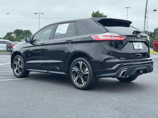 2023 Ford Edge ST