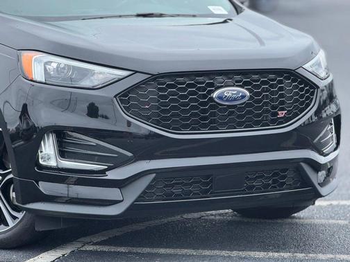 2023 Ford Edge ST