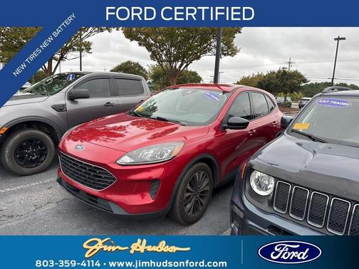 2022 Ford Escape SE
