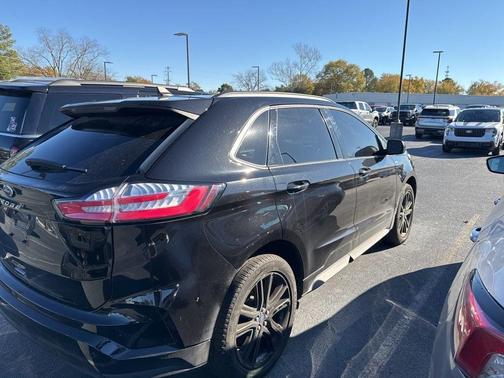 2023 Ford Edge ST Line