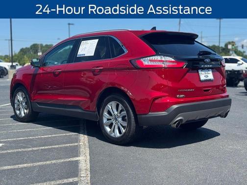 2022 Ford Edge Titanium