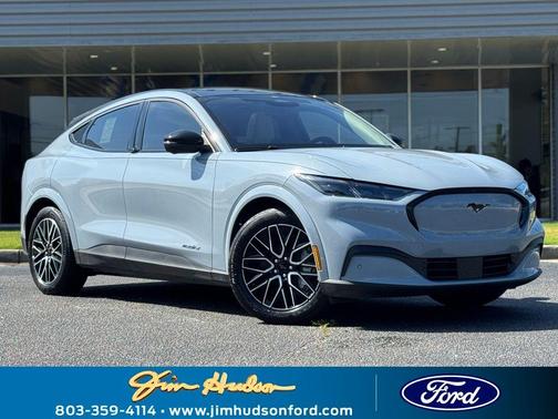2025 Ford Mustang Mach-E Premium