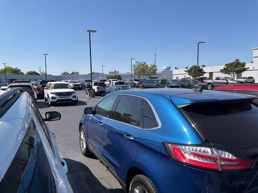 Blue Metallic 2023 Ford Edge Titanium