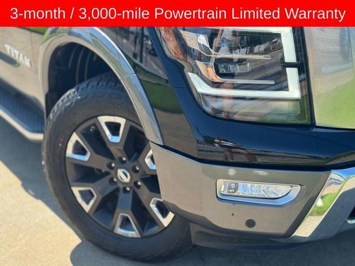 2021 Nissan Titan Platinum Reserve