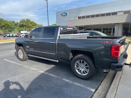 2018 Chevrolet Silverado 1500 High Country