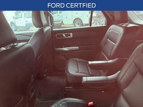 Silver Metallic 2023 Ford Explorer XLT