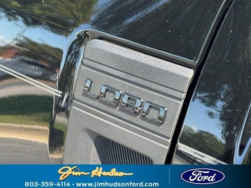 2025 Ford Maverick Lobo Standard