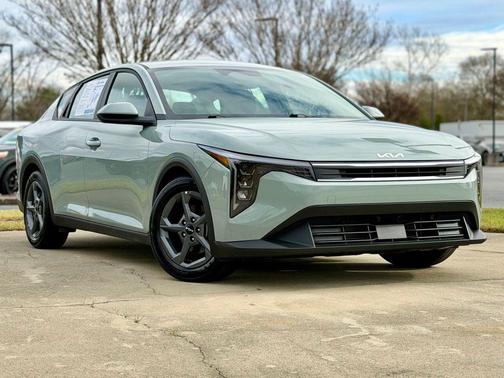 2025 Kia K4 BLIND DETECTION CROSS TRAFFIC MONITOR