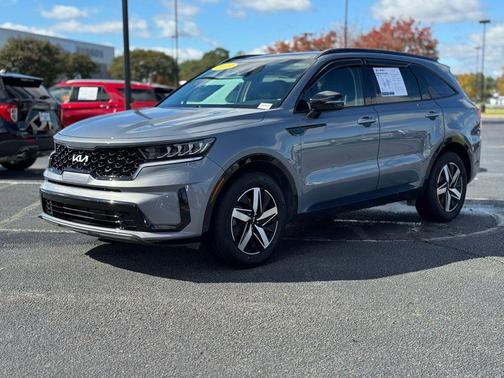 2023 Kia Sorento S