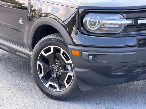 Shadow Black 2023 Ford Bronco Sport Outer Banks