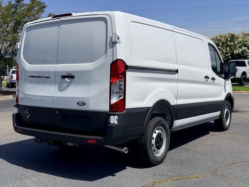 Oxford White 2026 Ford Transit-250 Base