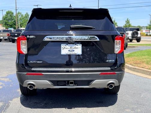 Black Metallic 2023 Ford Explorer Limited