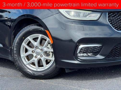 2022 Chrysler Pacifica Touring-L