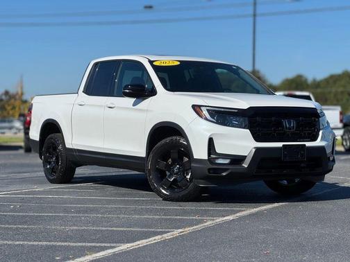 2025 Honda Ridgeline Black Edition