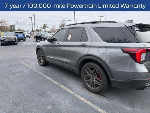 2025 Ford Explorer ST