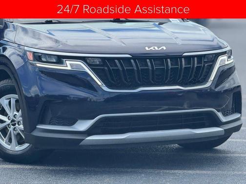 2023 Kia Carnival LX