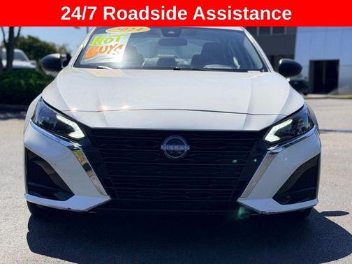 Pearl White Tri-Coat 2024 Nissan Altima 2.5 SV