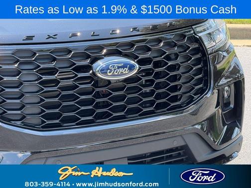 2025 Ford Explorer ST-Line