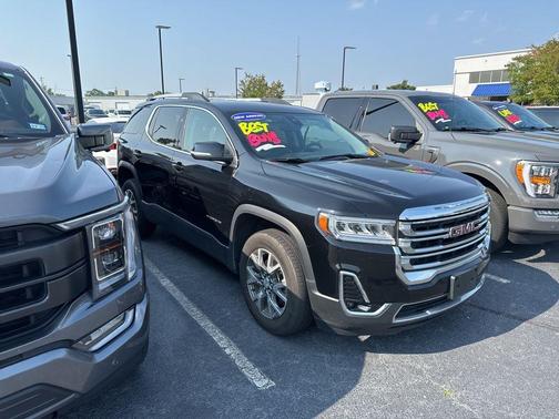 2023 GMC Acadia SLT
