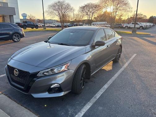 2022 Nissan Altima 2.5 SR