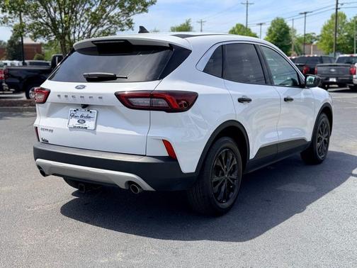 Oxford White 2024 Ford Escape Active