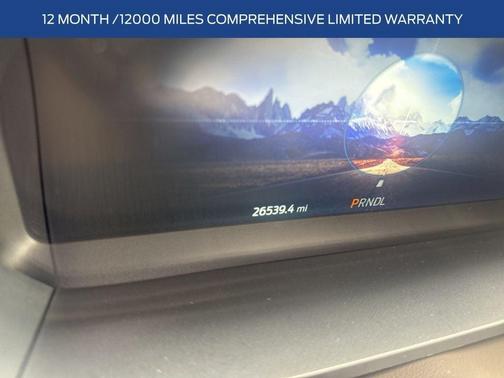 Star White 2022 Ford Explorer Platinum