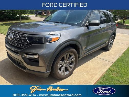 Gray Metallic 2021 Ford Explorer XLT