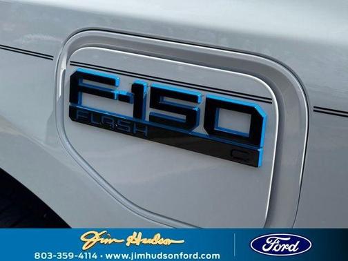 2025 Ford F-150 Lightning Flash