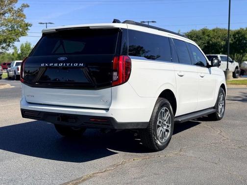 Oxford White 2026 Ford Expedition Max Active