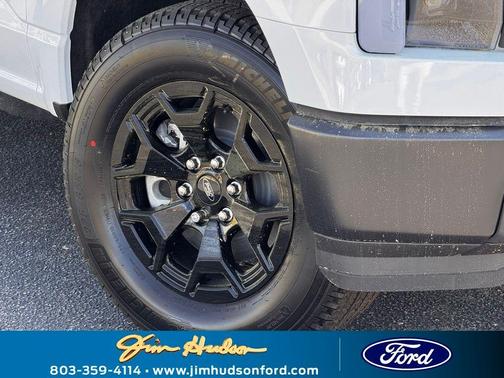 2025 Ford F-150 Lightning Pro
