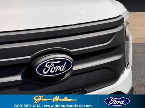 2025 Ford F-150 Lightning Pro