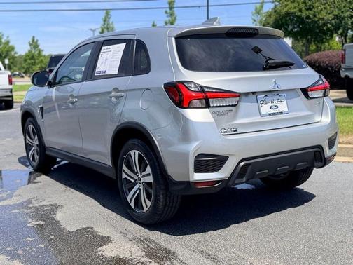 Alloy Silver Metallic 2024 Mitsubishi Outlander Sport 2.0 SE