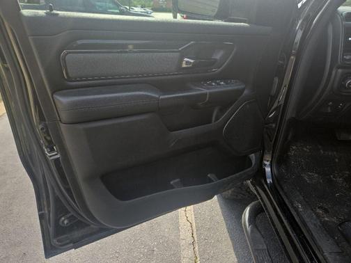 Diamond Black 2022 RAM 1500 Big Horn