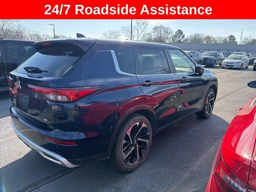 2024 Mitsubishi Outlander SE